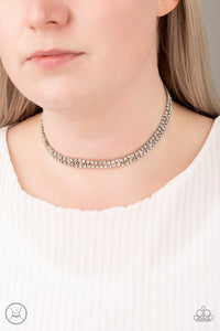 Paparazzi - Full Of Hot HEIR - White Necklace