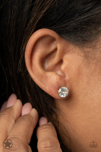 Paparazzi - Just In TIMELESS - Gold Stud Earrings