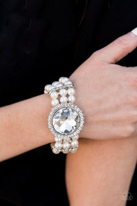 Paparazzi Accessories - Speechless Sparkle - White Stretchy Pearl Bracelet - Travona's Dazzling Jewels