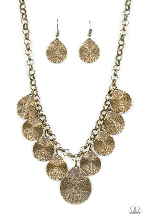 Paparazzi - Texture Storm - Brass Necklace