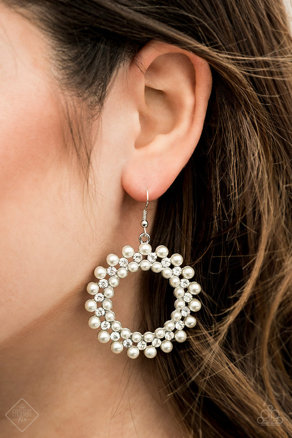 Paparazzi - Pearly Poise - White Pearl Earrings