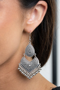 Paparazzi - Music To My Ears - Silver Earrings