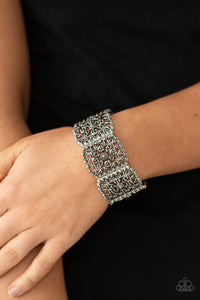 Paparazzi - Enchanted Vineyards - Silver Stretchy Bracelet