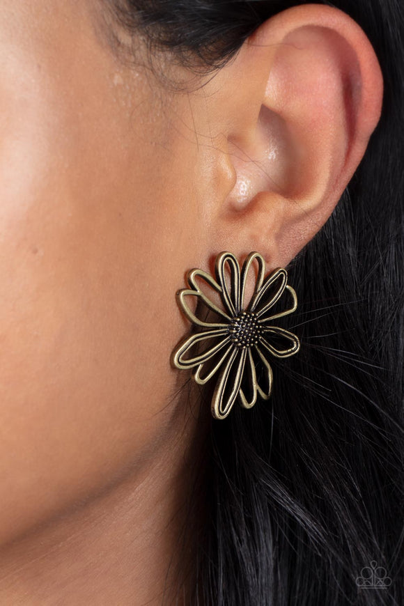 Paparazzi - Artisan Arbor - Brass Post Earrings