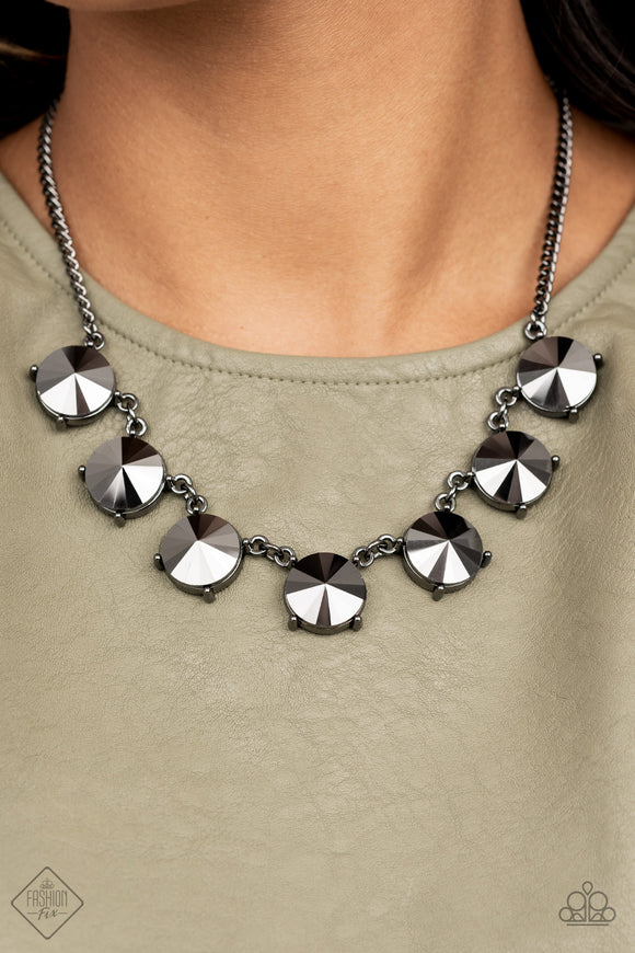 Paparazzi - The SHOWCASE Must Go On - Black Necklace