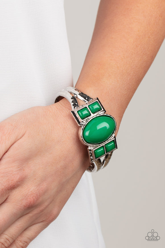 Paparazzi - A Touch of Tiki - Green Bracelet
