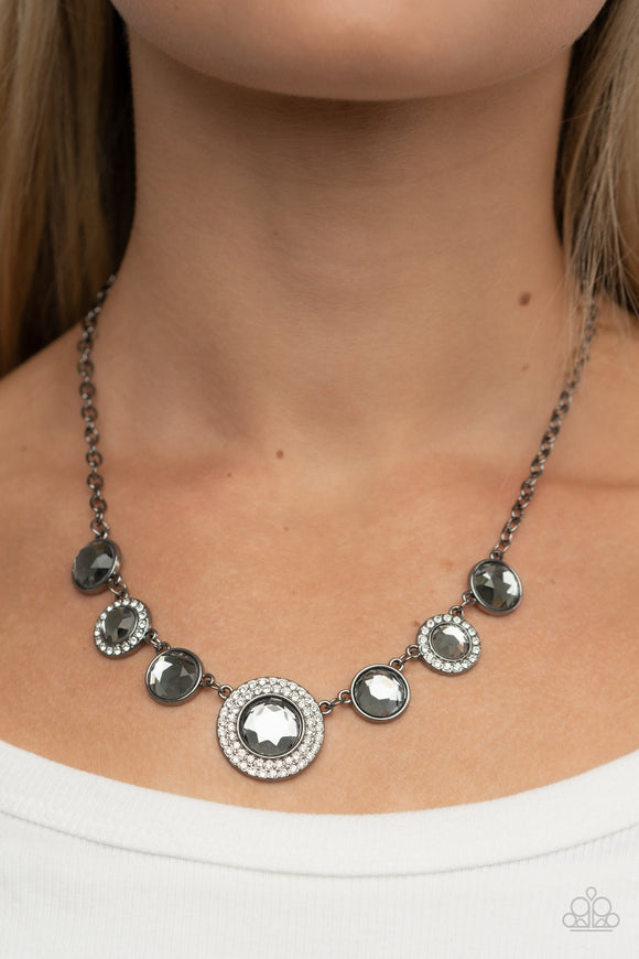 Paparazzi - Extravagant Extravaganza - Black Necklace