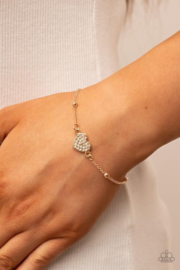 Paparazzi - Heartachingly Adorable - Gold Heart Bracelet