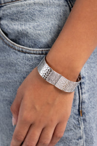 Paparazzi - Textured Traveler - Silver Bracelet